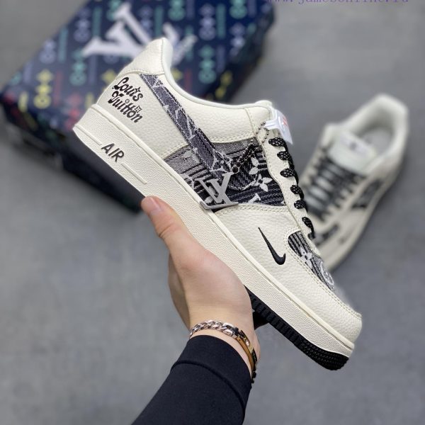 New Customers Only, Limit One. Nike Air Force 1'07 Low Low Top Sports Shoes Casual Shoes Folding Needles Difficult Craftsmansh 2k03om0o