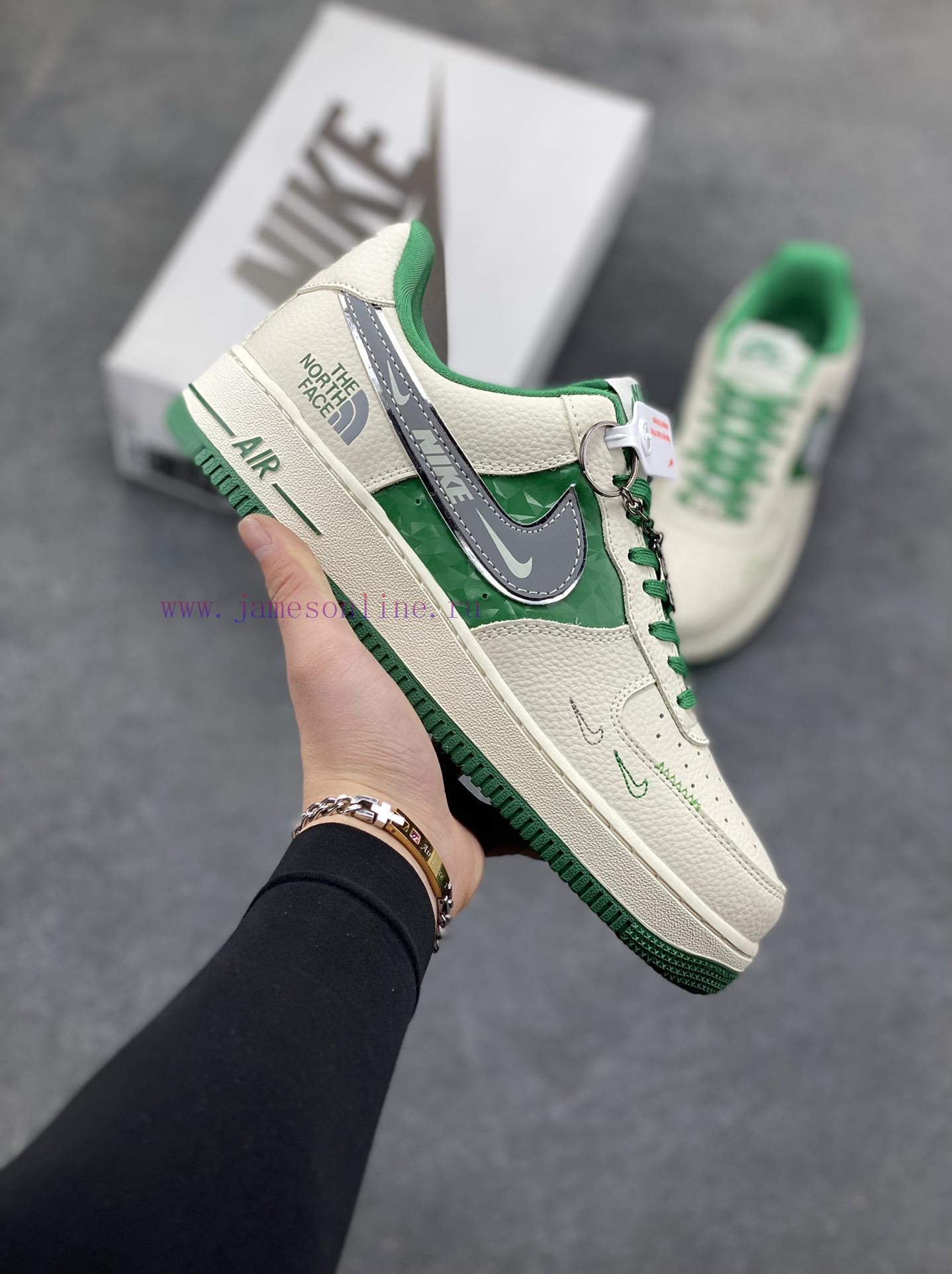 4pxh2ge3nly.jpg New Customers Only, Limit One. The North Face Collaborates With The Air Force 1 Low To Create A Collision Between Outdoor And sglt0j0h - Image 1
