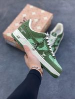 New Customers Only, Limit One. Overseas Release Of Nike Air Force 1 '07 Low LV Collaboration - Light Green And Dark Green Air q9rgvwwf - Image 2