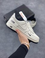 New Customers Only, Limit One. Nk Air Force 1'07 Low Supreme Co Branded White And Black Stitching With Small Hooks Air Force N 21uac1qc - Image 2