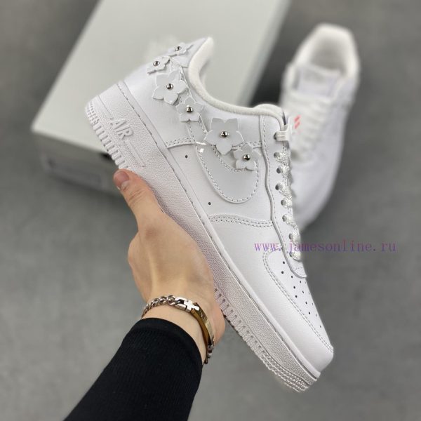 New Customers Only, Limit One. Nike Air Force 1'07 Low Low Top Sports Shoes Casual Shoes Folding Needles Difficult Craftsmansh mz94nxyh