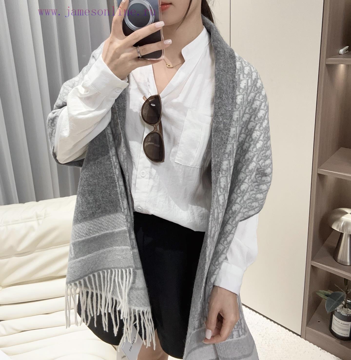 j5duxmqhi1m.jpg New Customers Only, Limit One. This Oblique Print Scarf By Dior Reinterprets The Classic Dior Logo And Showcases A Modern Spir 8uompsnv - Image 1
