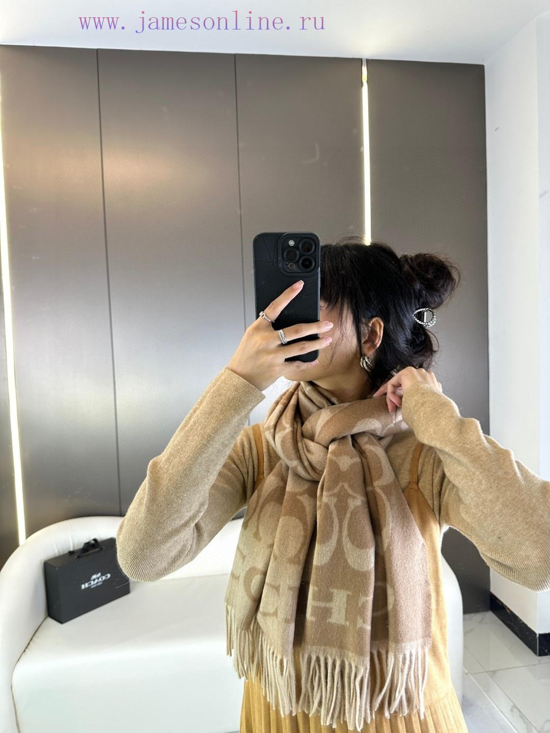 pspef3t3gwc.jpg New Customers Only, Limit One. The New Three Color Shawl From Coach To Coach Is So Beautiful Not Only In Terms Of Appearance B pblwykix - Image 1