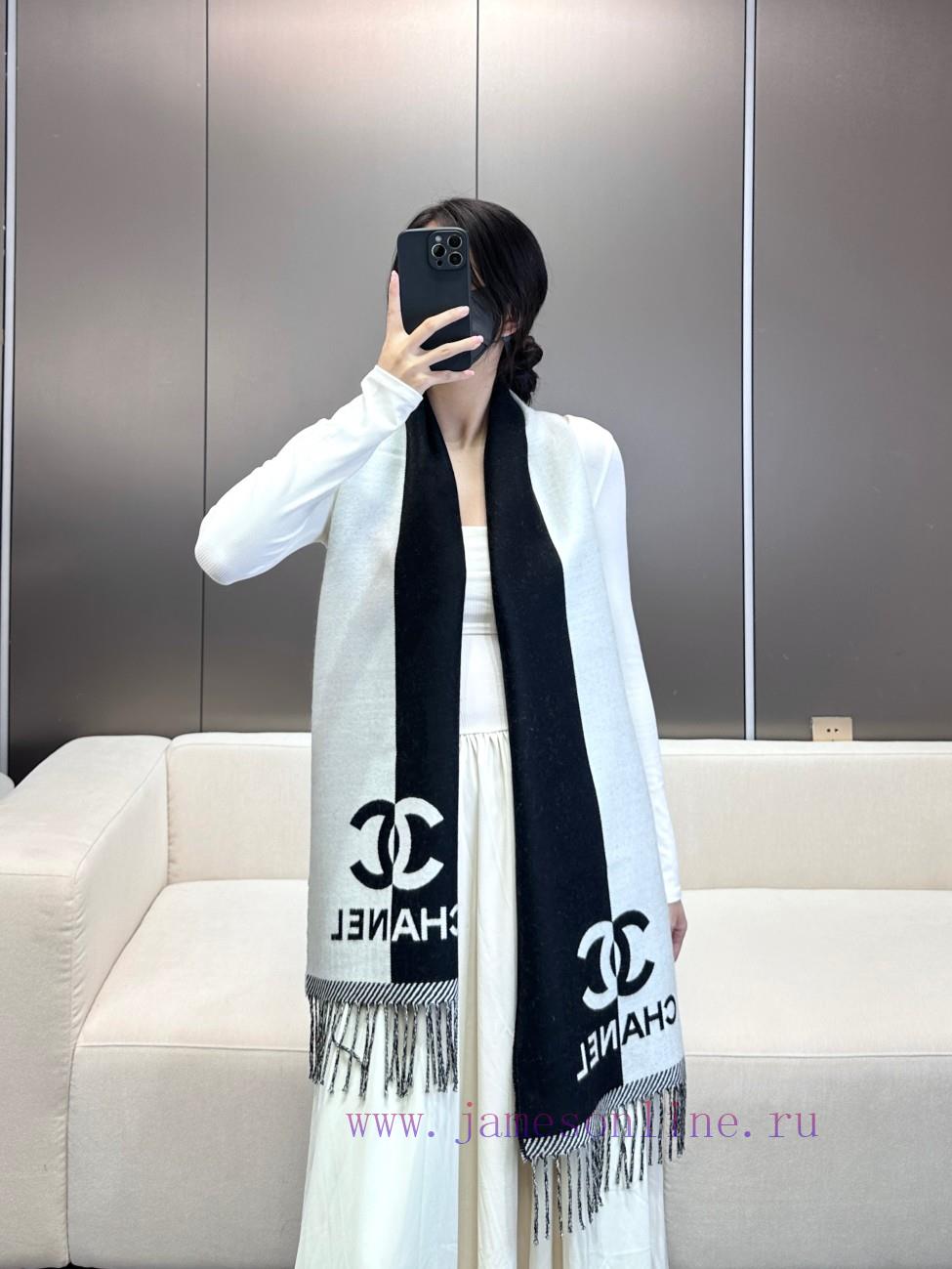 khtz1ugcmta.jpg New Customers Only, Limit One. New "Double Sided Color Blocked Jacquard"Size184x34cm (excluding Tassels)Visually It Is A Popul mnvvour8 - Image 1