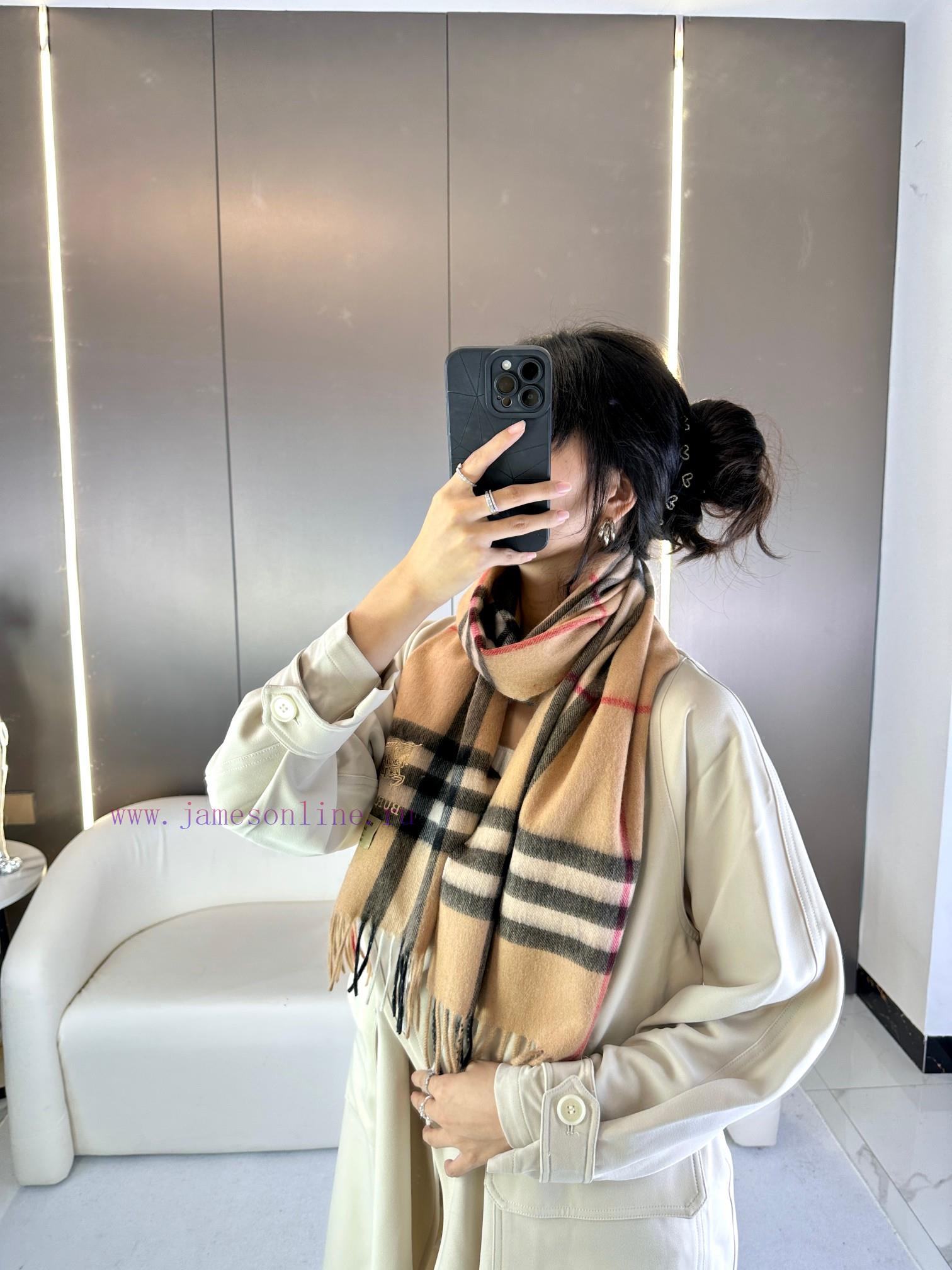 opczr40p5c3.jpg New Customers Only, Limit One. Burberry Models Have Arrived Embroidered Warhorses For Both Men And Women Suitable For Couples hnu5hdsr - Image 1