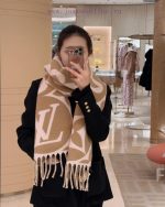 New Customers Only, Limit One. This Year's Hottest Pink And White Scarf Is The LV Essential Scarf Which Focuses On Big Element kf4g14v7 - Image 2