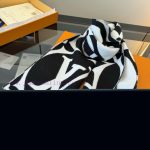 New Customers Only, Limit One. This Year's Hottest Pink And White Scarf Is The LV Essential Scarf Which Focuses On Big Element pd36q1yu - Image 5