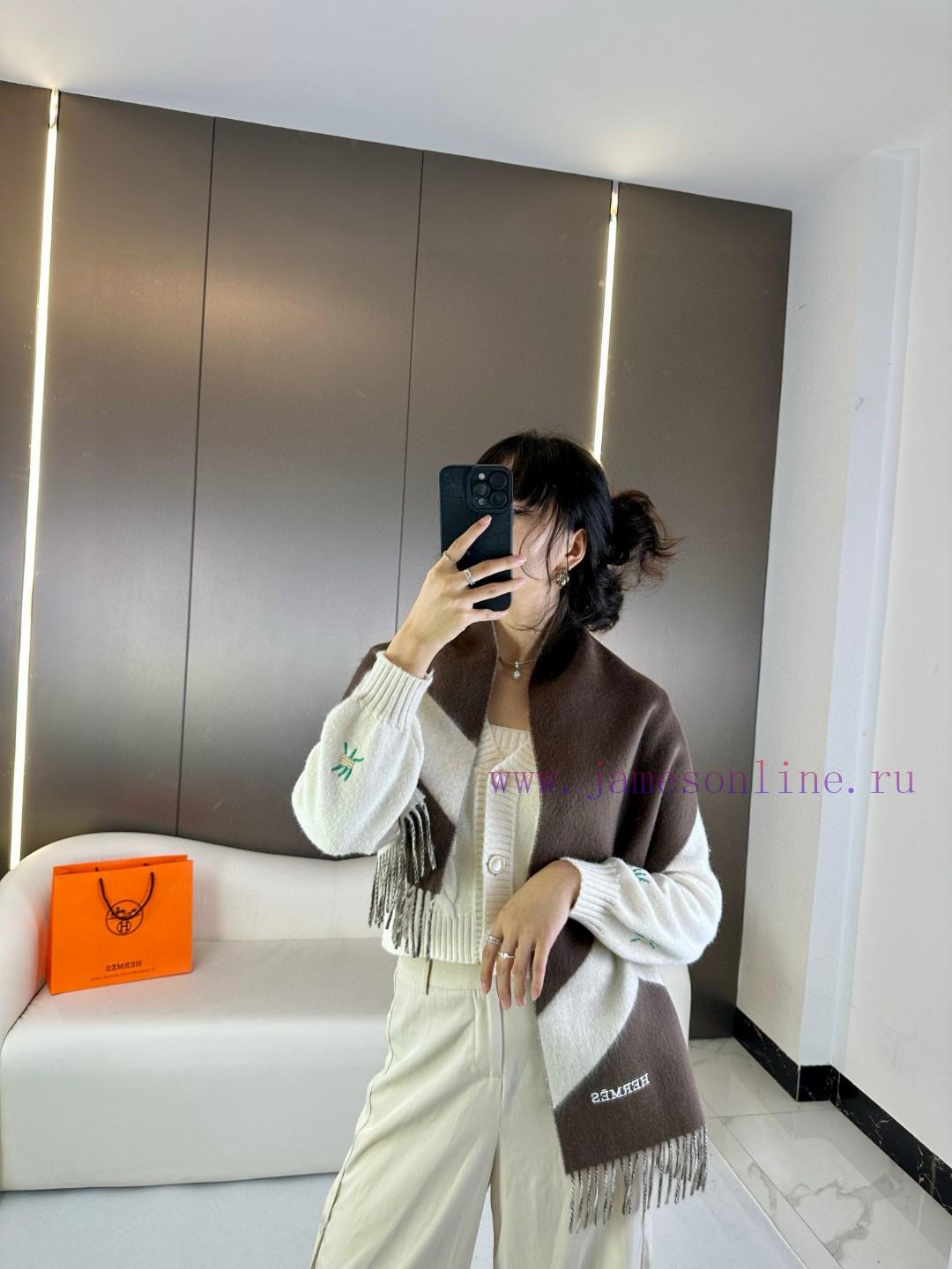 unvgwjltabc.jpg New Customers Only, Limit One. Big H Double-sided Jacquard Thickened Tassel ScarfBuy And Cherish They Are All Export Orders So ymfpgl2w - Image 1