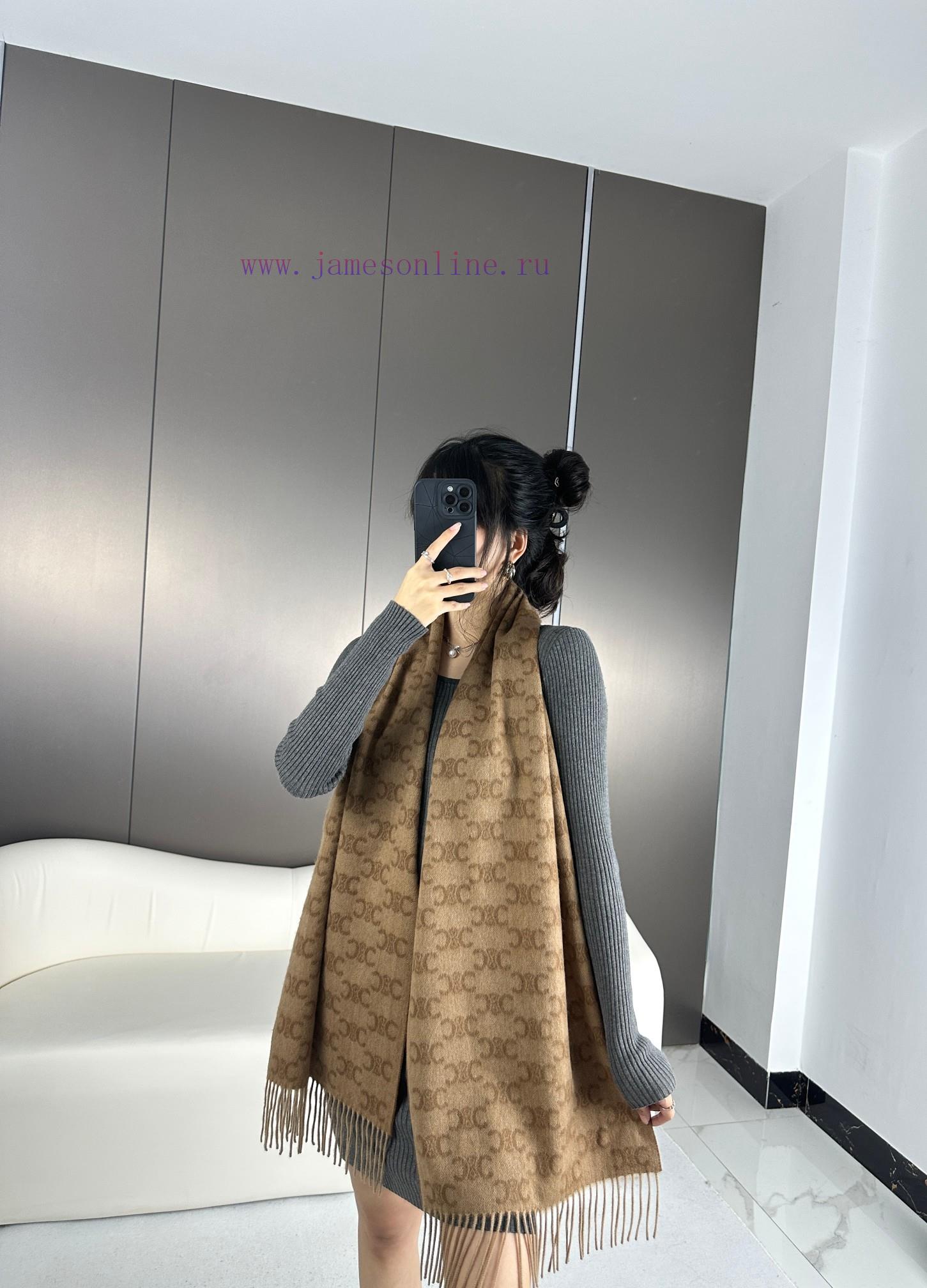 nfovdbaymyi.jpg New Customers Only, Limit One. The CELINE Triumphal Arch Scattered Forest Old Flower Wool Scarf Has Finally Been Shipped... Ma ytw6mtng - Image 1