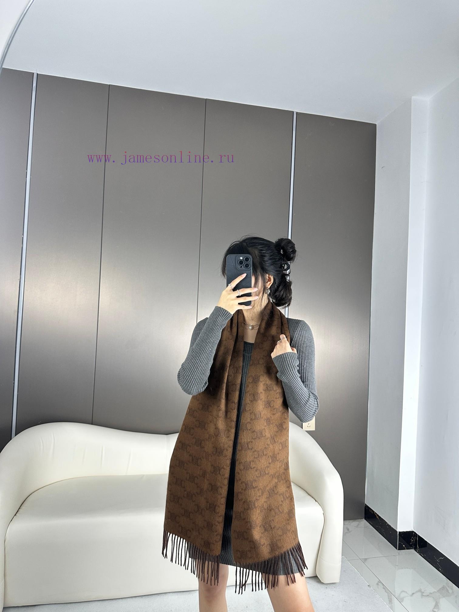 v15u5mwovkj.jpg New Customers Only, Limit One. The CELINE Triumphal Arch Scattered Forest Old Flower Wool Scarf Has Finally Been Shipped... Ma 1alncx1i - Image 1