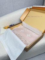 New Customers Only, Limit One. Louis Vuitton's New Color ❗ New Product With Louis Vuitton Logo - Double Sided Wool Scarf 180 * 7u91plcu - Image 4