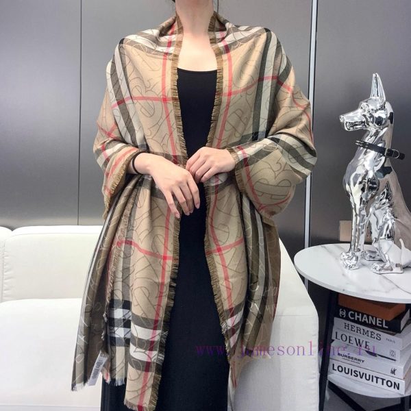 New Customers Only, Limit One. Versatile Fashionable And Full Of High-end Atmosphere~Burberry's New Metal Exclusive Logo Plaid xcjgm0w2