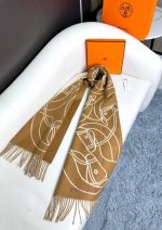 New Customers Only, Limit One. The New Herm è S Scarf Features Delicate Contrasting Jacquard Weaving Presenting The Entrelacs xh5kt3vr - Image 8