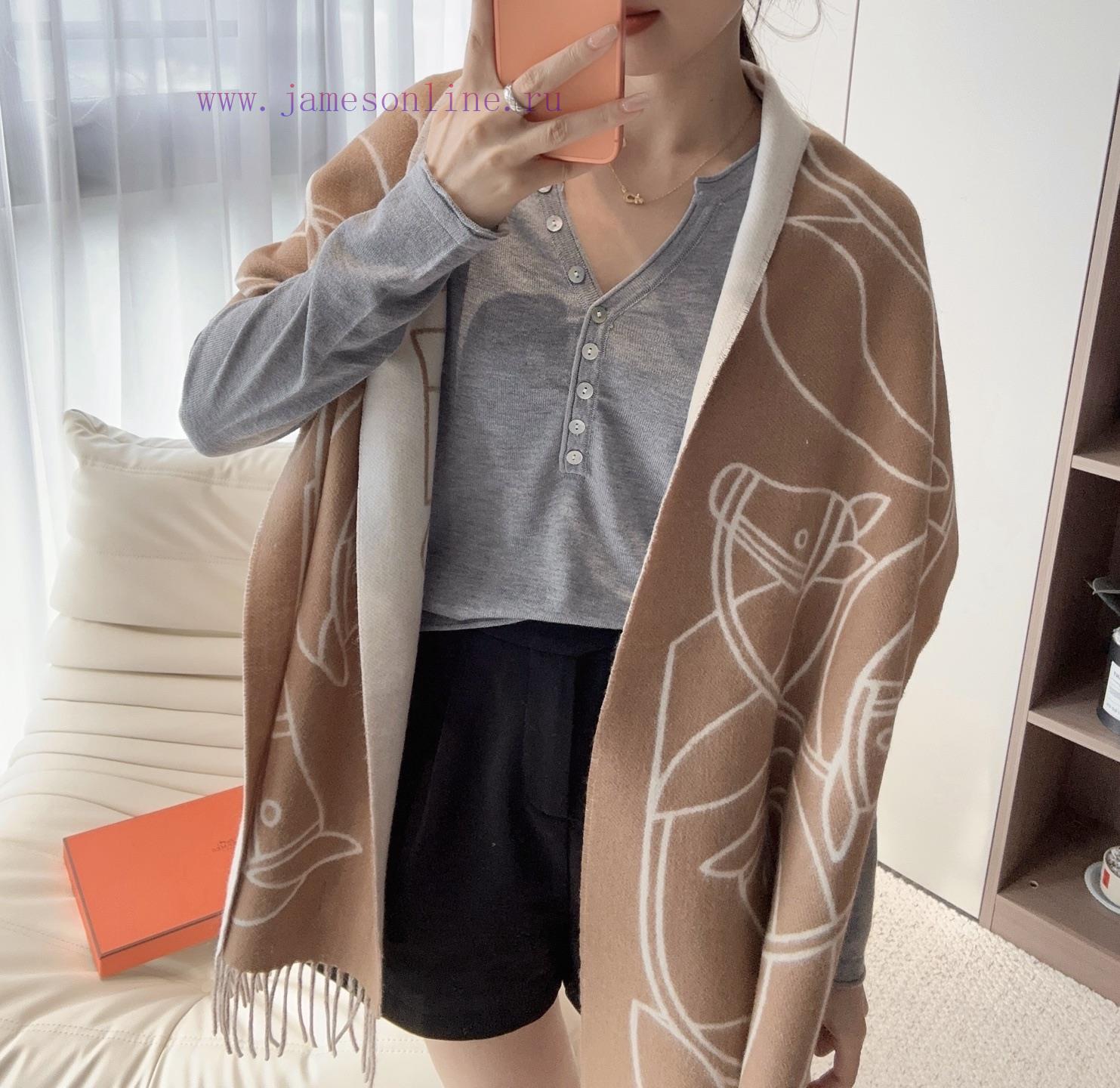oeknhjytqhb.jpg New Customers Only, Limit One. The New Herm è S Scarf Features Delicate Contrasting Jacquard Weaving Presenting The Entrelacs vw2kqqqb - Image 1