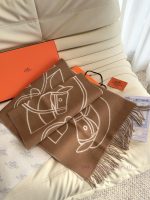 New Customers Only, Limit One. The New Herm è S Scarf Features Delicate Contrasting Jacquard Weaving Presenting The Entrelacs vw2kqqqb - Image 9