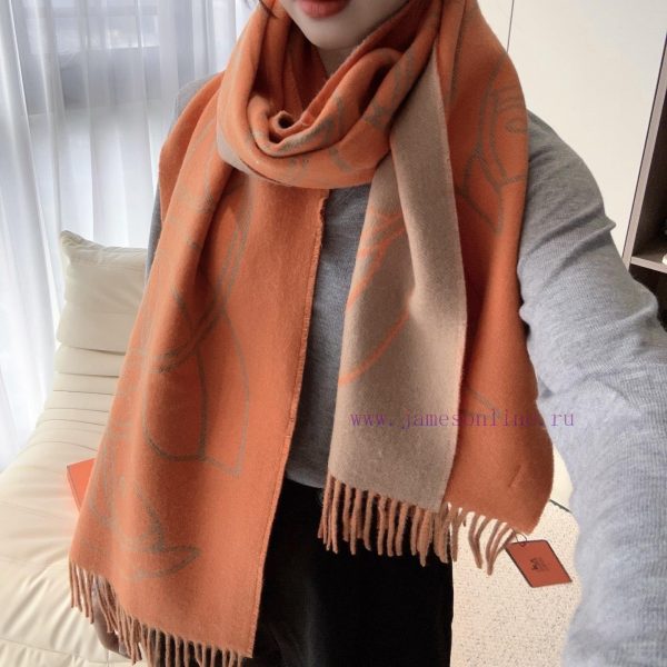 New Customers Only, Limit One. The New Herm è S Scarf Features Delicate Contrasting Jacquard Weaving Presenting The Entrelacs xc8xypyf