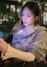 New Customers Only, Limit One. The New Coach Style 6-color Shawl From Coach Is Also So Beautiful Not Only In Terms Of Appearan bp3tvkqn - Image 2