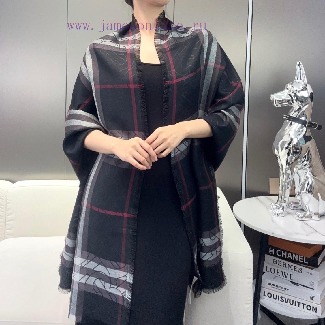 r2j22qzqlgi.jpg New Customers Only, Limit One. Versatile Fashionable And Full Of High-end Atmosphere~Burberry's New Metal Exclusive Logo Plaid he5dh546 - Image 1