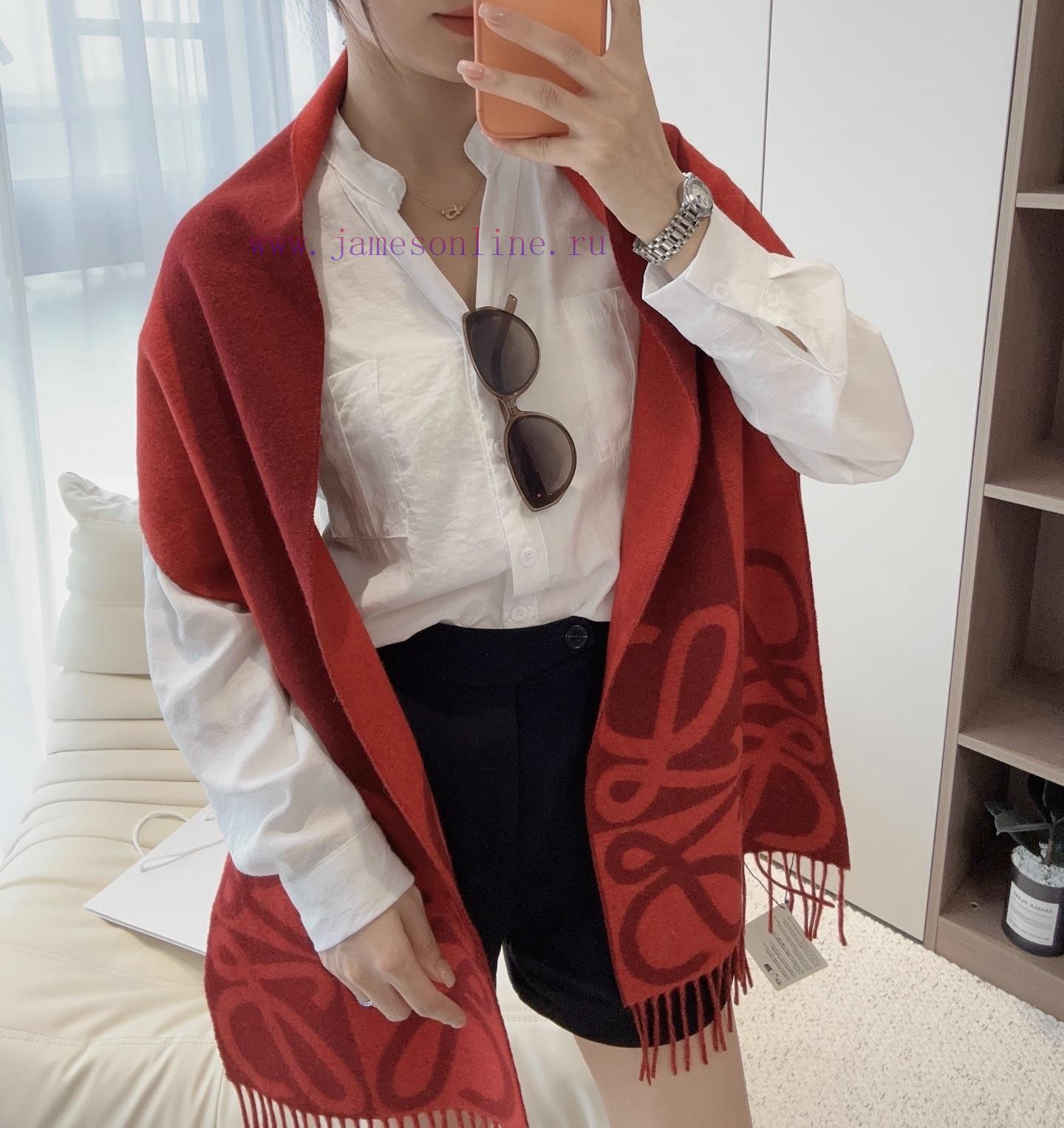 cb34fakjfpz.jpg New Customers Only, Limit One. New Style ✨💕 Synchronize LOEWE | Double Sided Color Blocked WoolThe Color Scheme Of Pinduotuo A m8gu2ny5 - Image 1