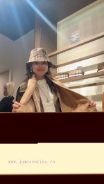 New Customers Only, Limit One. Burberry ScarfDouble Sided Wool Scarf Double-sided Dual-use Design Decorated With Burberry Stri dngtdce8 - Image 3