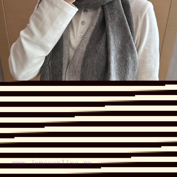New Customers Only, Limit One. Burberry Scarf ❗ It's So Beautiful That It's Going Crazy. It's Too Stylish And Charming ❗ ️ ❗ I qn186nbk