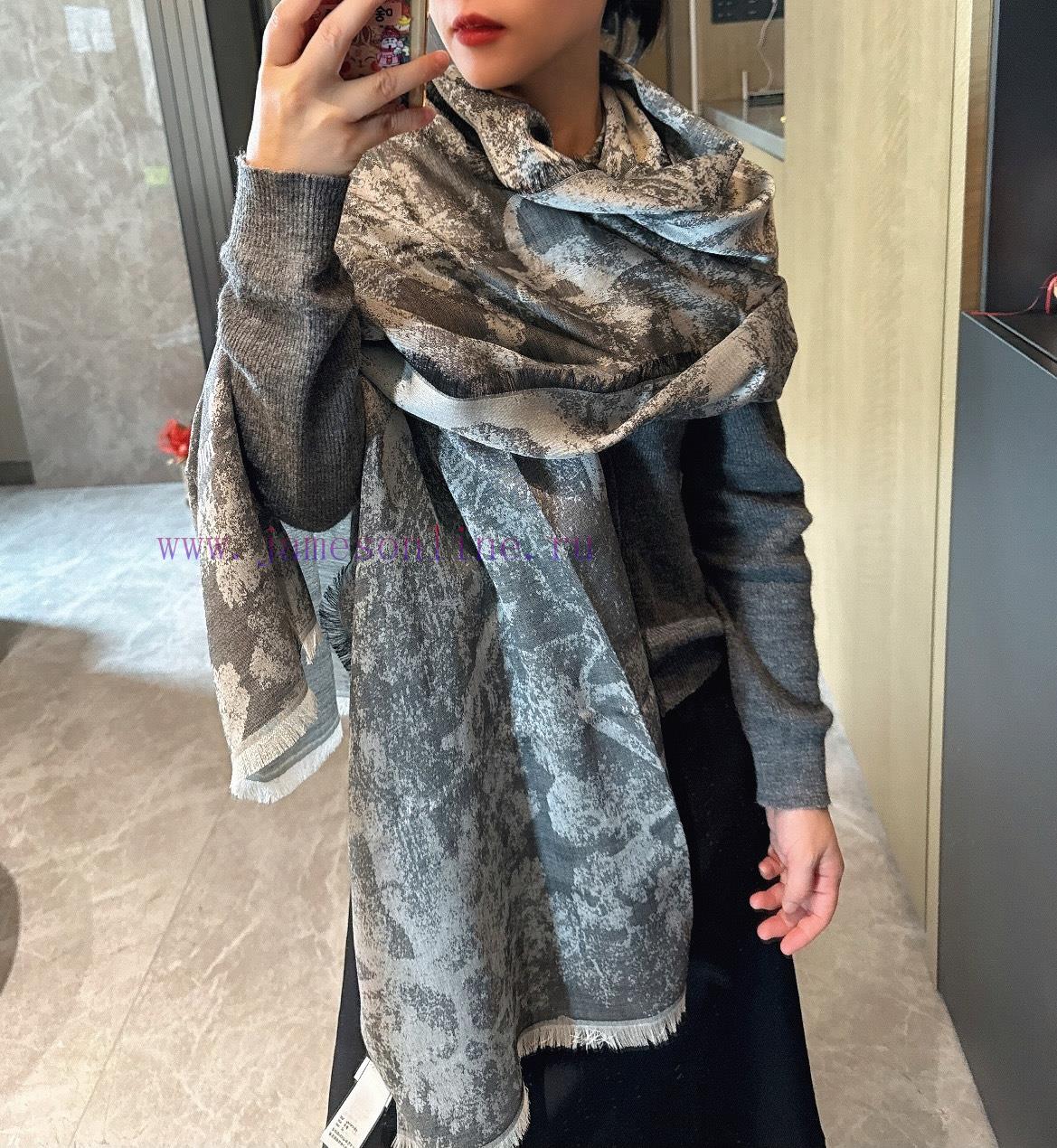 iexiewkezg4.jpg New Customers Only, Limit One. Dior's New Iru Animal Jungle Silk Cashmere Scarf Long Shawl Is Pure Luxury And Fashionable. It' eulfuyat - Image 1