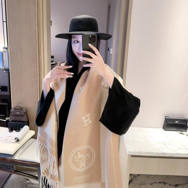 New Customers Only, Limit One. Hermes 2026 New Cashmere Scarf | Thick Cashmere Can Be Draped Or Wrapped And The H-shaped Detai 21spb2nv