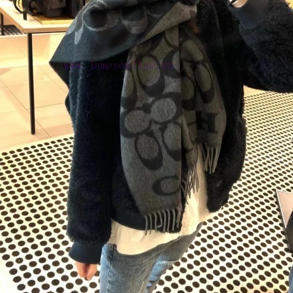 New Customers Only, Limit One. The New Coach C Letter Hot Three Color Shawl From Coach Is So Beautiful Not Only In Terms Of Ap 5v4q5olw