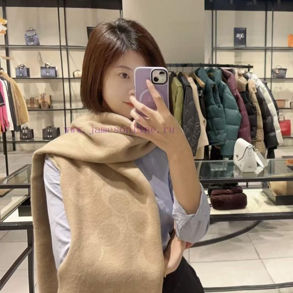 New Customers Only, Limit One. The New Coach Diagonal C Letter Popular Three Color Shawl From Coach Is Also So Beautiful Not O 02s3azd9