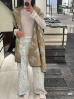 New Customers Only, Limit One. The Thick And Popular Chanel Large Logo Shawl Features A Double-sided Design That Allows For Di tbii17m8 - Image 5