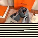 New Customers Only, Limit One. Hermes Double-sided Lambing Wool Scarf With Horse Jacquard Made Of 100% Top-quality Lambing Woo mneaw7qr - Image 5