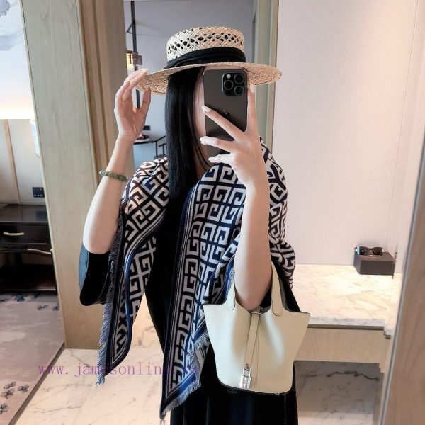 New Customers Only, Limit One. Givenchy Pattern Triangle Shawl | Retro Korean Noble Artifact 🍂Early Autumn Atmosphere Accessor sz80hn21