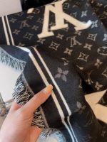 New Customers Only, Limit One. Cow 🐂 The Product Is On Sale! I Really Like The L Pattern 140 ✖️ The 140Moncler Forever Cashmer upo0ztsu - Image 5