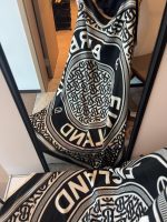New Customers Only, Limit One. Burberry's Original Single Beautiful Item Is A Very Elegant Style ❗ New~300 High-end Scarves Tr jbyhe0l1 - Image 3