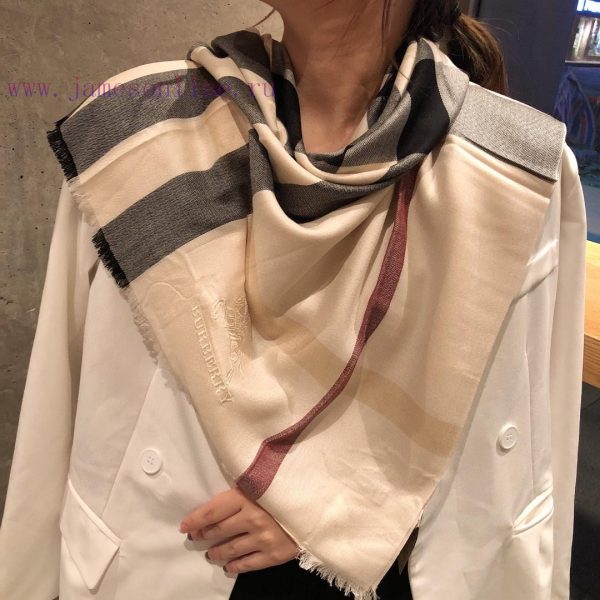 New Customers Only, Limit One. B's Forever Fashionable Burberry Classic Plaid Thin Diamond Patterned Wool Scarf~A Rare Classic 3om0m8q7