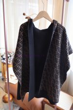 New Customers Only, Limit One. Fendi Double-sided Wool Cashmere Blended Knitted Jacket With A Soft Comfortable And Delicate Fe 1guu2uc0 - Image 3