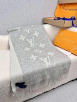 New Customers Only, Limit One. Louis Vitton's Shawl Scarf Dual-use Is A Classic Work Of Donkey Home. It Can Be Said That Women ptm6i58z - Image 4