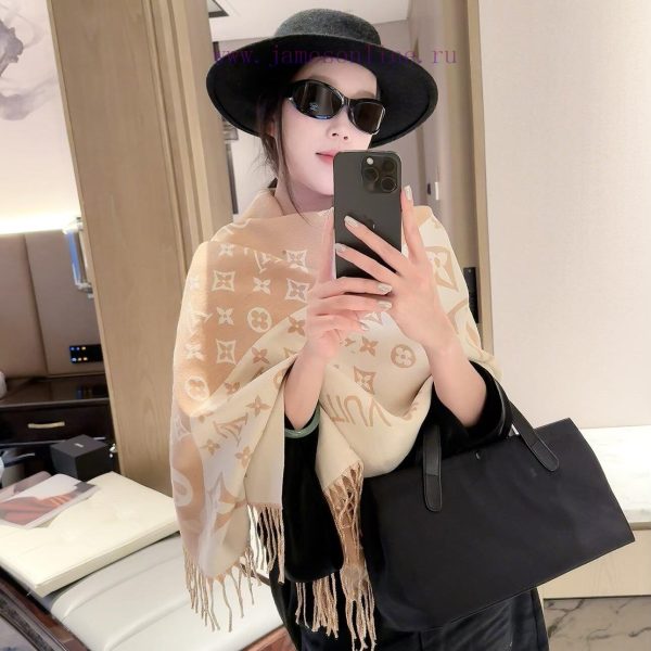 New Customers Only, Limit One. LV2026 New Double-sided Color Blocked Floral Scarf Is Newly Launched 🔥Double Sided Monocprogram fz1tqj3m