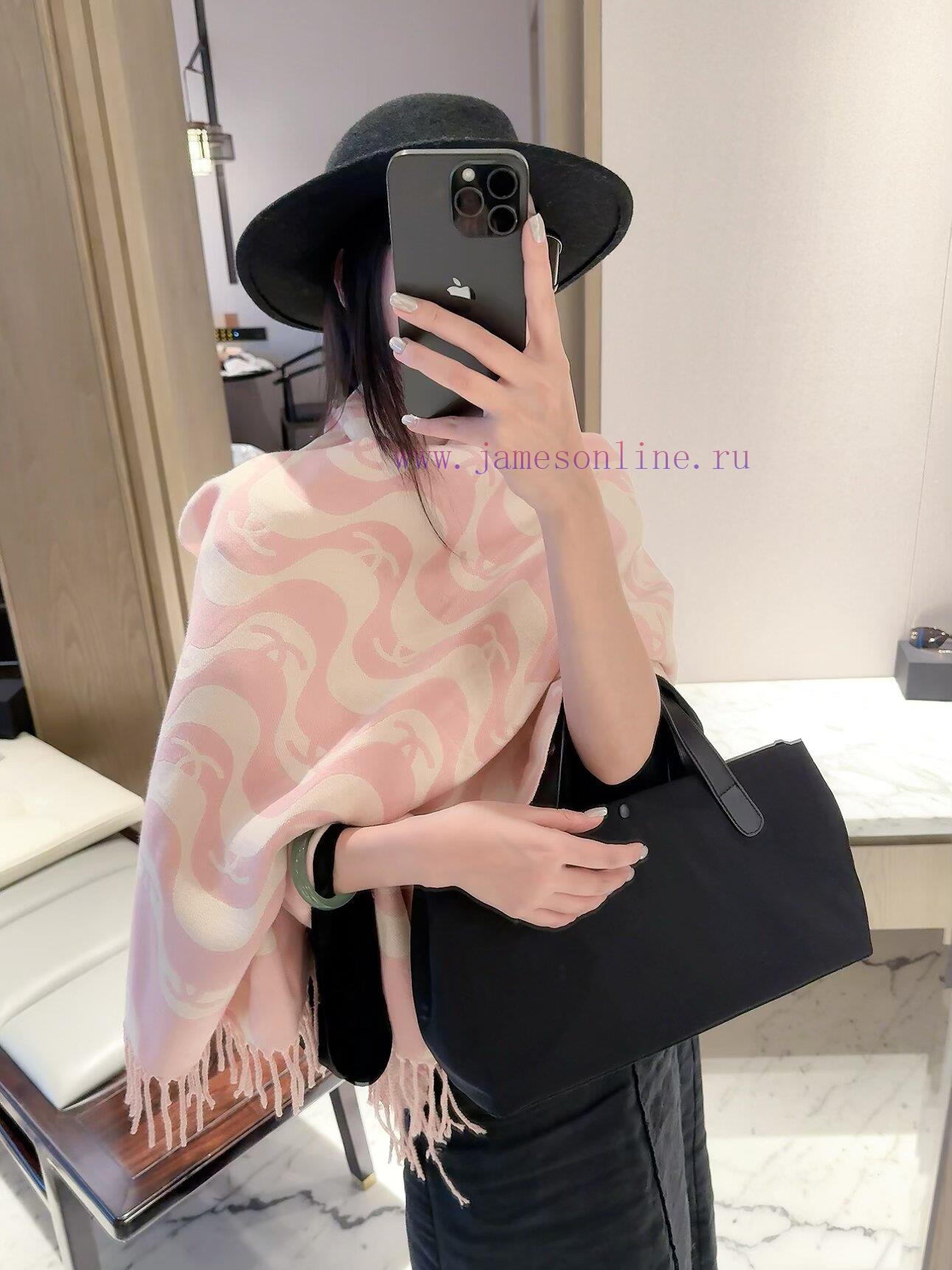 11tpw2tfbmg.jpg New Customers Only, Limit One. Chanel 2026 New Wave Double C Scarf On Sale 🔥Smooth Wavy Curves Cover The Entire Surface Of The ae1rhhjf - Image 1