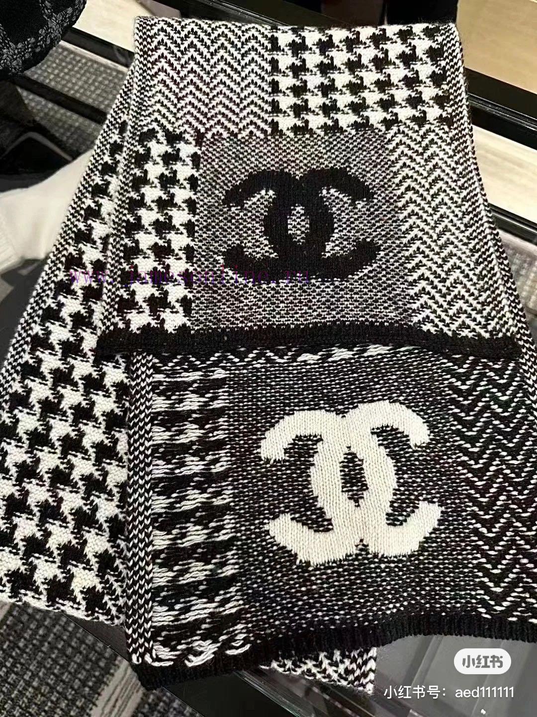 2oxy2sn4gm3.jpg New Customers Only, Limit One. Up New 💃🏻💋👑👑 Chanel's New Scarf ‼ Beautiful Beyond Tears A Top-notch Official Palace Level Prod rhnlif7r - Image 1