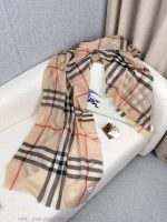 New Customers Only, Limit One. BurberryBur's New Retro Plaid Limited Edition Show Classic Plaid As Always Popular For 100 Year a4r8xy14 - Image 8
